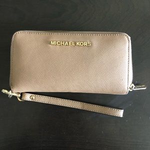 Michael Kors clutch